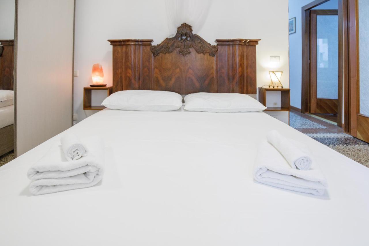 Gozzi House - Comoda Casa - Free Parking - Easy To Venice! Местре Экстерьер фото